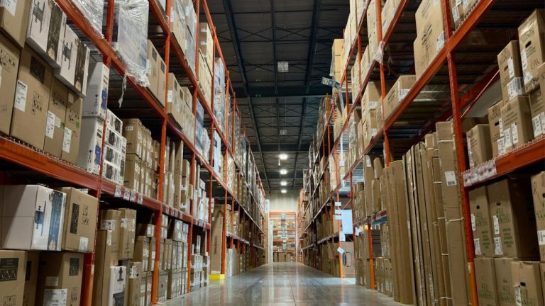 Central distribution center