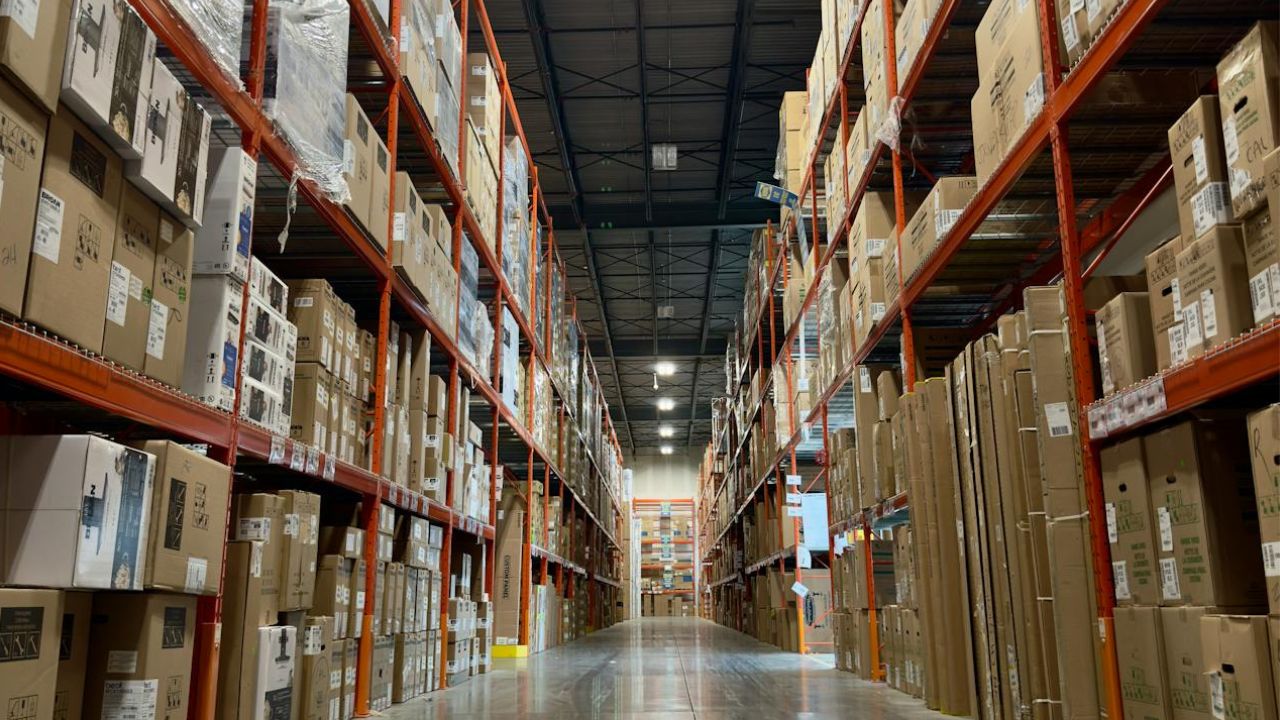 Central distribution center